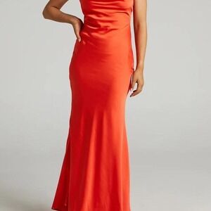 New with Tags Showpo Lunaria Maxi Dress Cowl Neck Mermaid Slip Dress in Fire Red